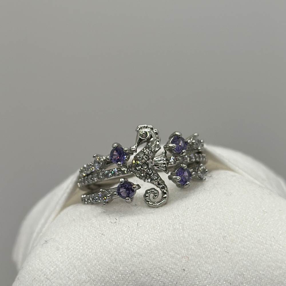 Elegant Rhodium and Purple Women's Ring no tag no bag never worn size 10